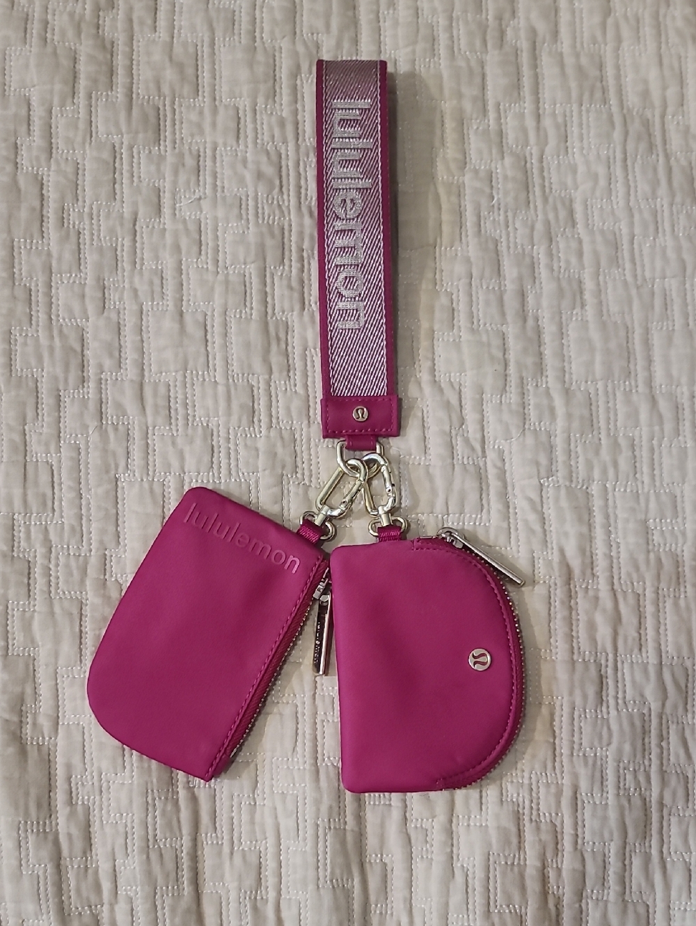 Lululemon Dual Pouch Pink Wristlet - Picture 2 of 5